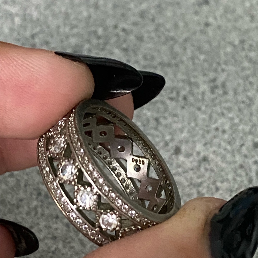 Ring - Picture 2 of 7